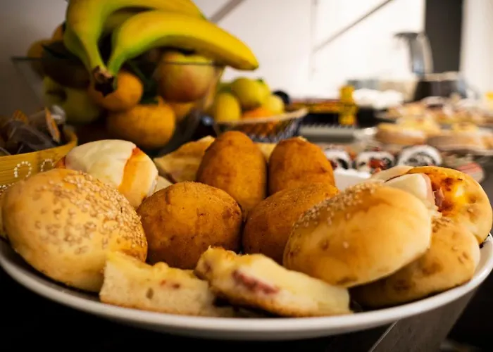 C'era Volta לינה וארוחת בוקר 4*